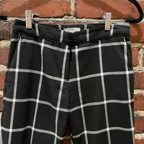 H&M Black and White Plaid Capris Size 2 - Picture 2 of 7